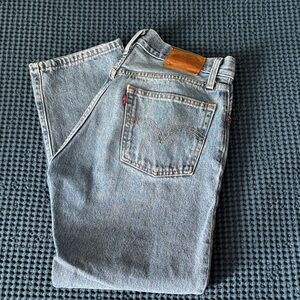 Levi's Light Blue Cropped Ankle Jeans Please see note in description